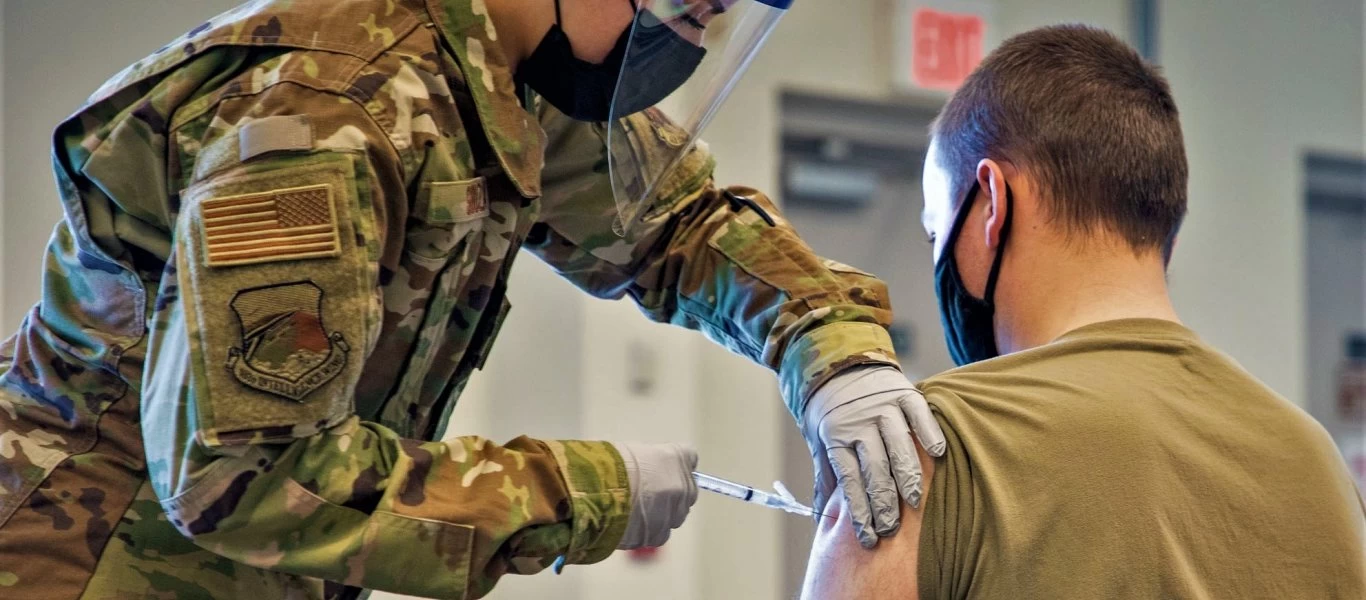 Το 1/3 του προσωπικού των ενόπλων δυνάμεων στις ΗΠΑ αρνούνται να κάνουν το εμβόλιο - Πεντάγωνο: «Δικαίωμά τους»